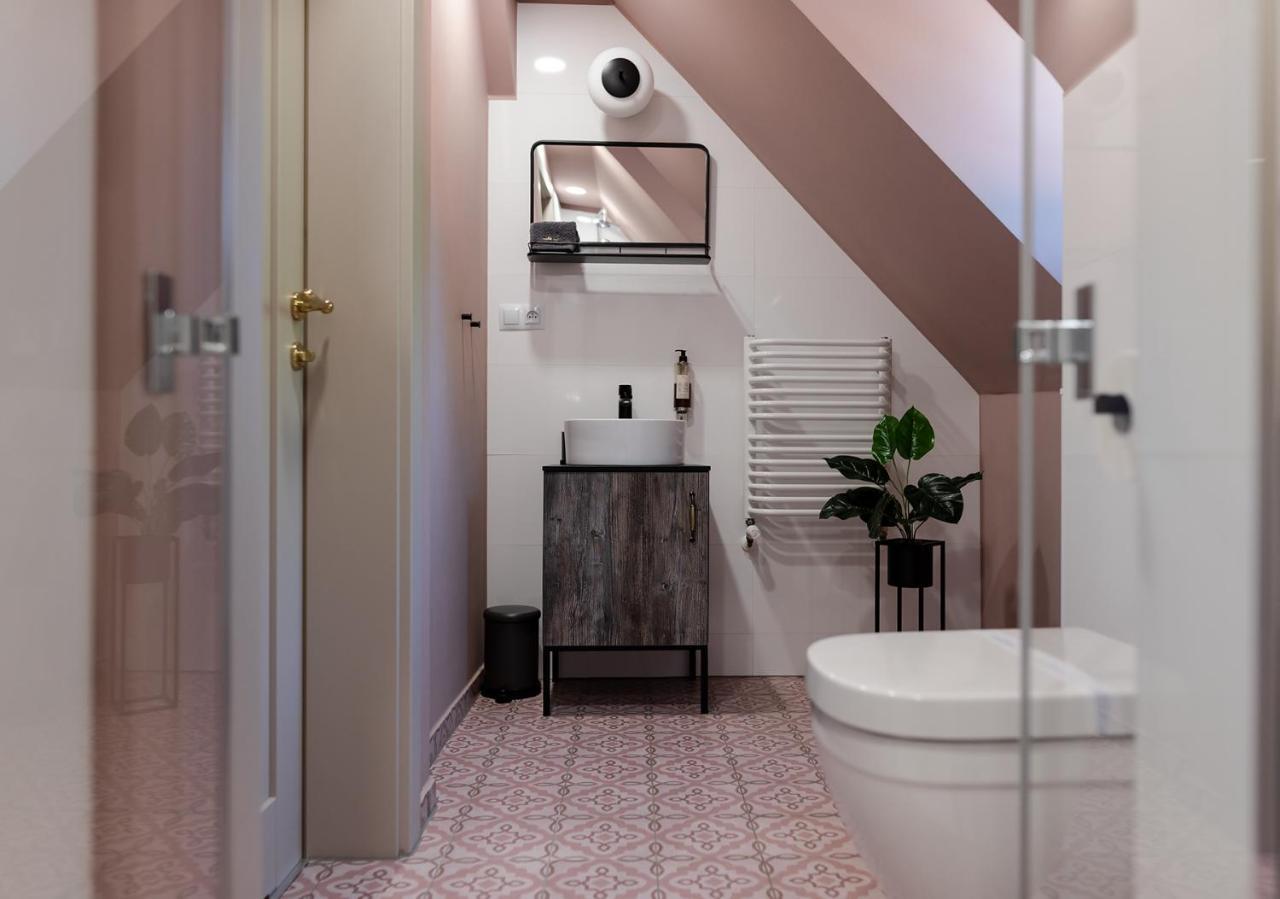 W12 Home Station - Apartement Greenpink Zielona Gora  Ngoại thất bức ảnh